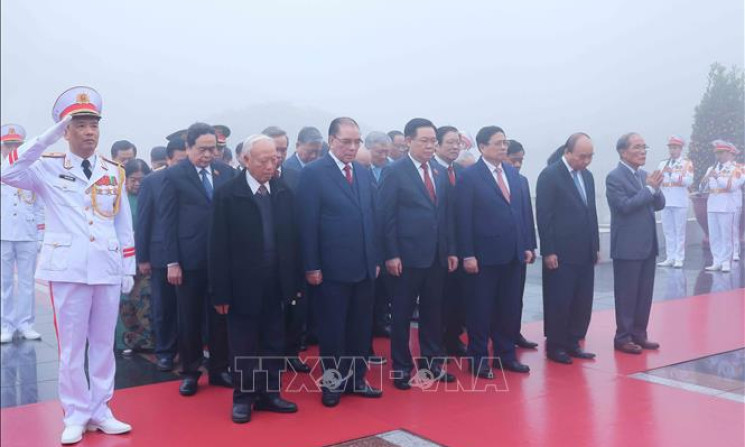 Kỷ niệm 94 năm Ngày thành lập Đảng: Lãnh đạo Đảng, Nhà nước tưởng niệm các Anh hùng liệt sĩ 