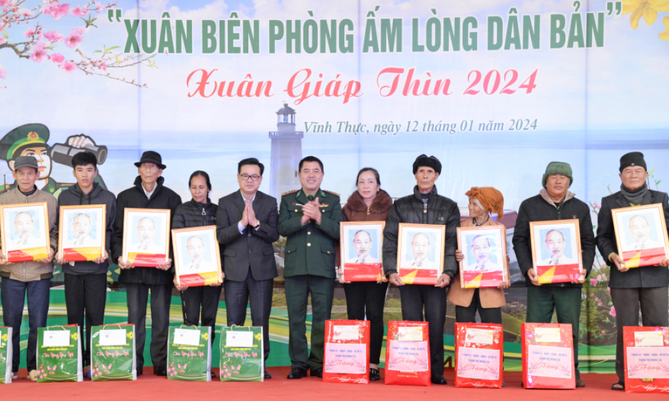 Ấm áp xuân biên phòng