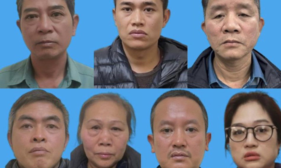 Băng nhóm bảo kê lập nơi buôn bán sát chợ đầu mối Long Biên bị bắt