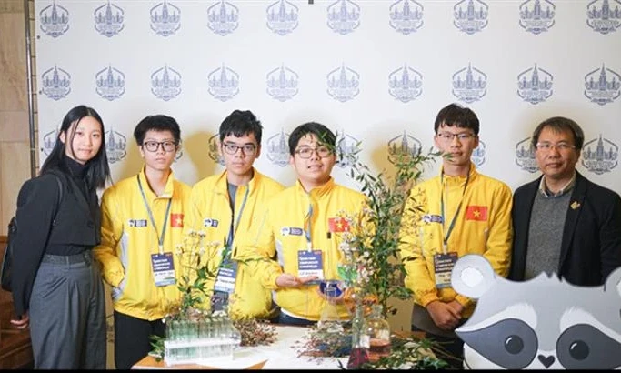 Học sinh Việt Nam lần đầu giành HCV Kỳ thi Olympic Dự án Hóa học năm 2024