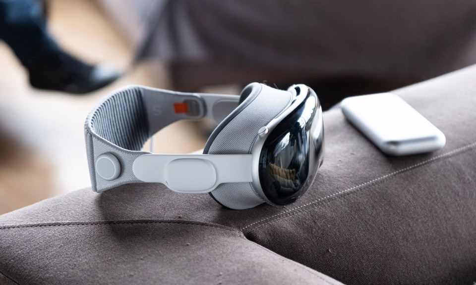 Kính Apple Vision Pro về Việt Nam, giá 150-170 triệu đồng