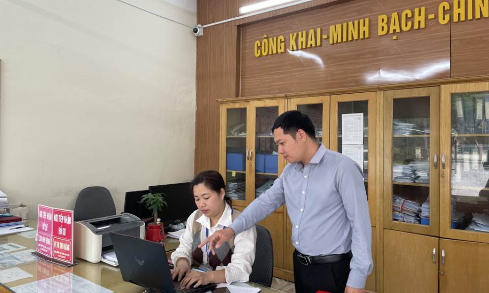Tiếp tục đổi mới phong cách, lề lối làm việc; nâng cao hiệu quả công tác thông tin hoạt động của lãnh đạo tỉnh