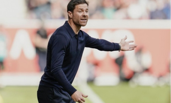 Leverkusen khiến Liverpool ngậm "trái đắng"