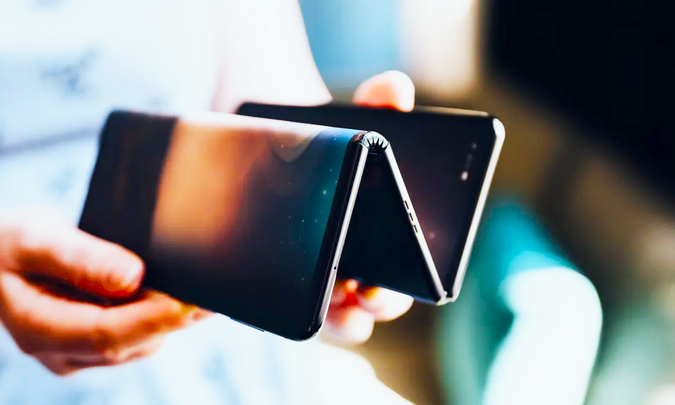 Điện thoại gập ba đầu tiên của Huawei có khả năng đi trước về thiết kế sáng tạo