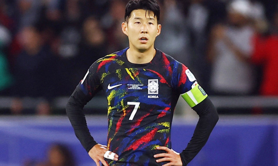 Son Heung-min xô xát với đồng đội khi Hàn Quốc bị loại khỏi Asian Cup