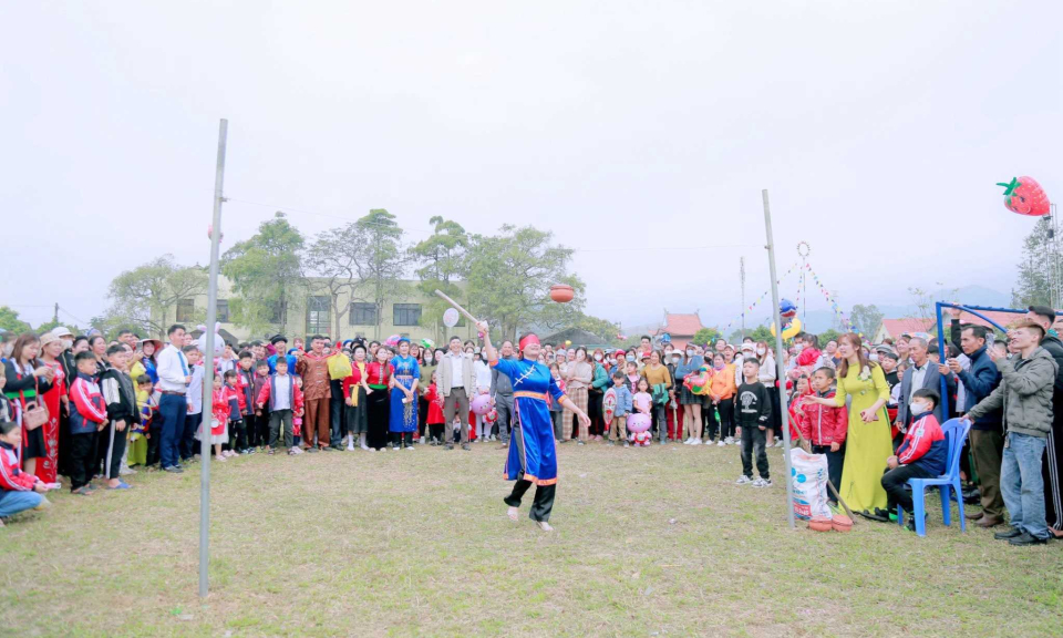 Trên 800.000 lượt khách du lịch đến Quảng Ninh dịp Tết Nguyên đán 2024