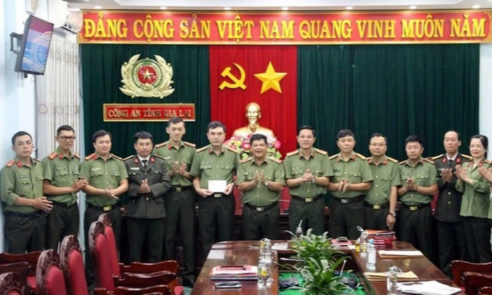 Giả danh bác sĩ, kỹ sư lừa đảo qua mạng gần 100 tỷ đồng