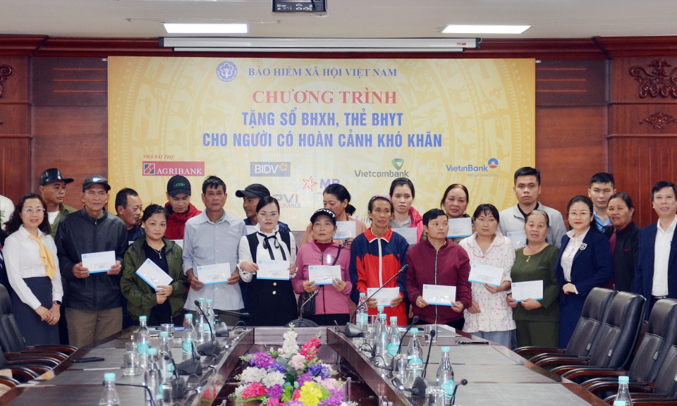 Tăng diện bao phủ BHYT vì quyền lợi người dân