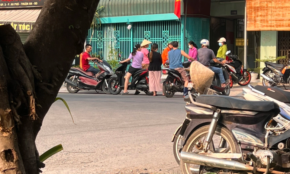 Nam thanh niên nằm chết trên võng trong phòng trọ ở Bình Dương