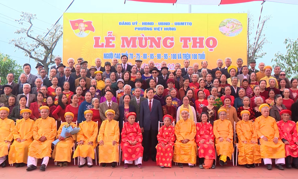 TP Hạ Long đồng loạt tổ chức lễ chúc thọ, mừng thọ đầu xuân Giáp Thìn 2024