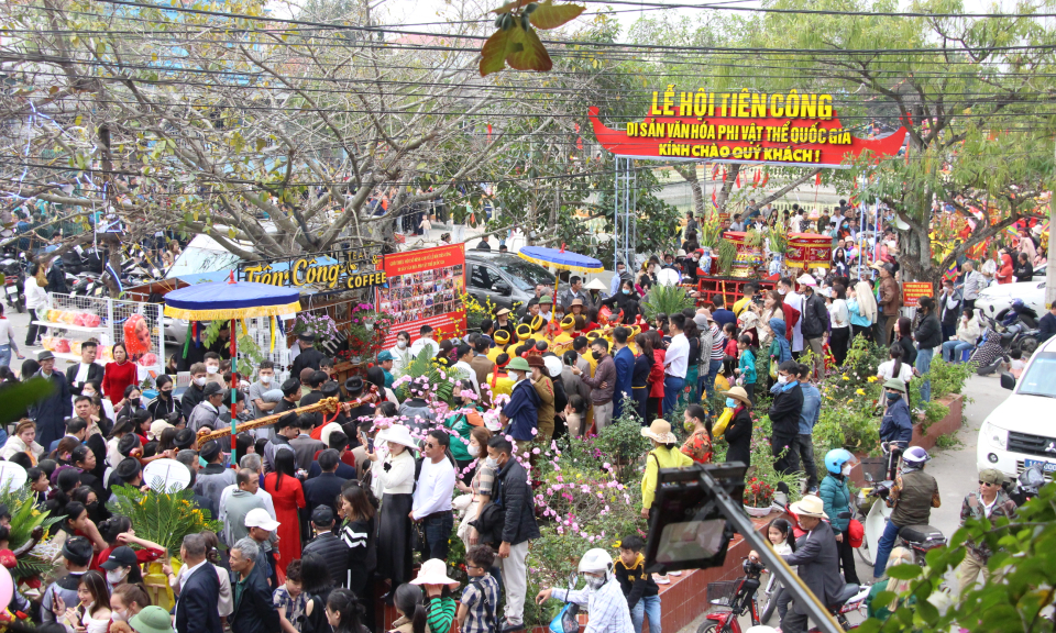 Rộn ràng mùa lễ hội Quảng Yên
