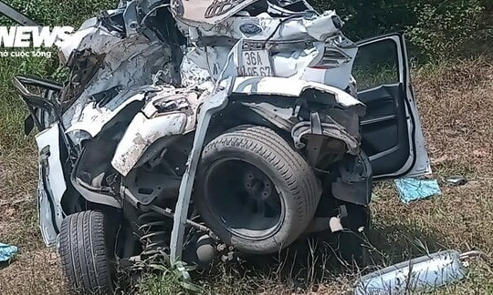 Tai nạn liên hoàn thảm khốc trên cao tốc, 3 người thương vong