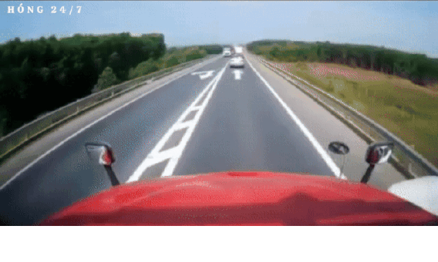 Khởi tố tài xế gây tai nạn đặc biệt nghiêm trọng trên cao tốc làm 3 mẹ con tử vong