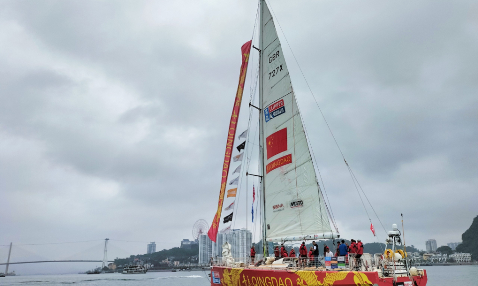 First teams in Clipper Round World Yacht Race dock at Ha Long port