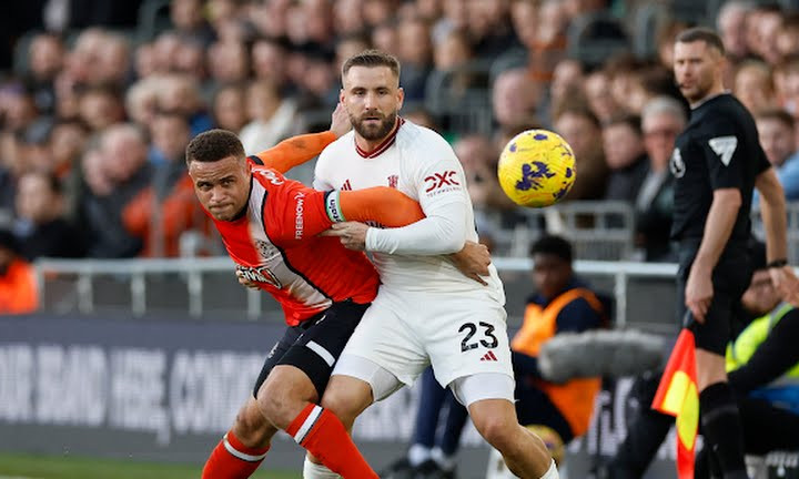 M.U tổn thất lớn, Ten Hag xác nhận hung tin sau trận thắng Luton