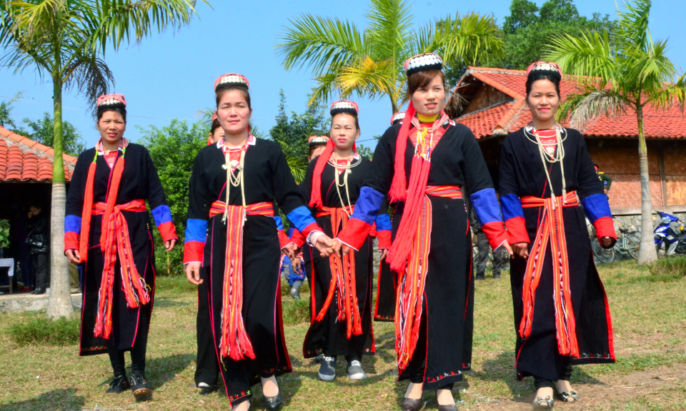 Nét đẹp hội làng người Dao Thanh Y Bằng Cả