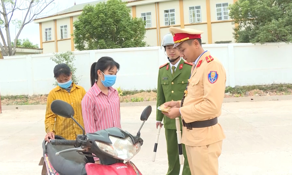Đầm Hà: Xây dựng văn hoá giao thông