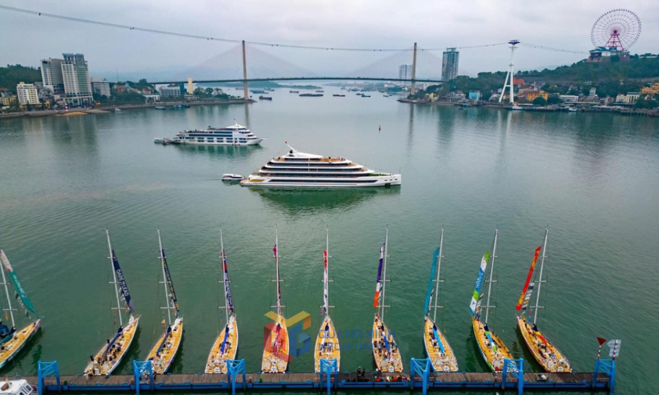Toàn bộ 11 đội đua thuyền buồm hoàn thành chặng 5  "Thử thách châu Á - Thái Bình Dương"