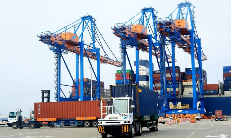 Vietnamese economy maintains recovery momentum