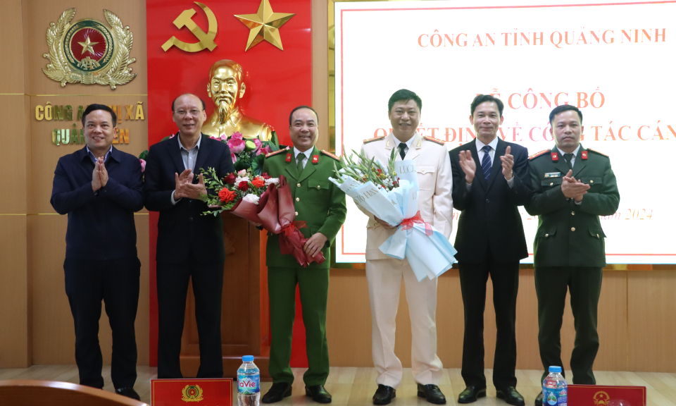 Công bố quyết định của Giám đốc Công an tỉnh về công tác cán bộ