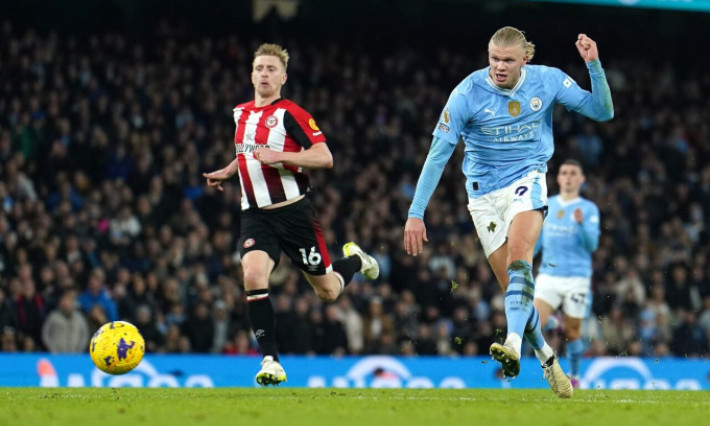 Haaland cứu Man City ở Ngoại hạng Anh