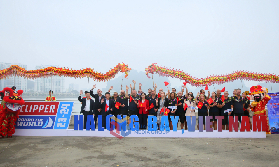 Quảng Ninh nồng nhiệt chào mừng 11 đội đua thuyền buồm vượt đại dương tới Hạ Long