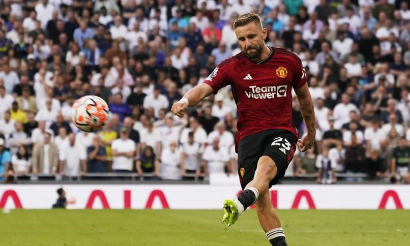 Man United nhận cú sốc từ Luke Shaw