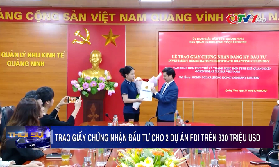 Trao giấy chứng nhận đầu tư cho 2 dự án FDI trên 330 triệu USD