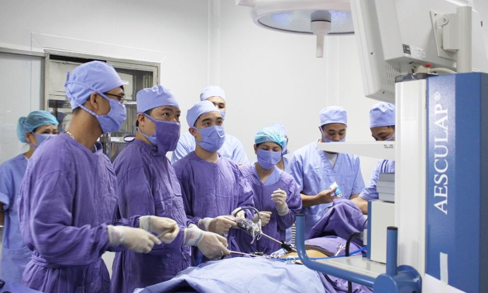 Tích cực chuyển giao kỹ thuật cho tuyến dưới