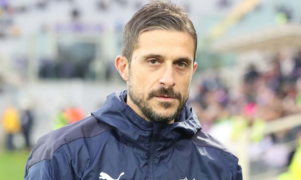 Thêm một HLV mất việc ở Serie A
