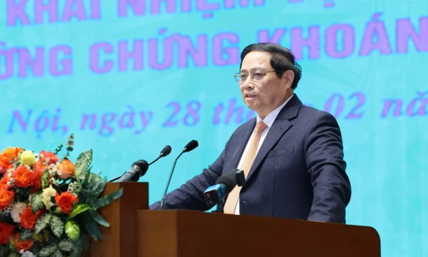 Thủ tướng: Sớm nâng hạng thị trường chứng khoán Việt Nam lên thị trường mới nổi