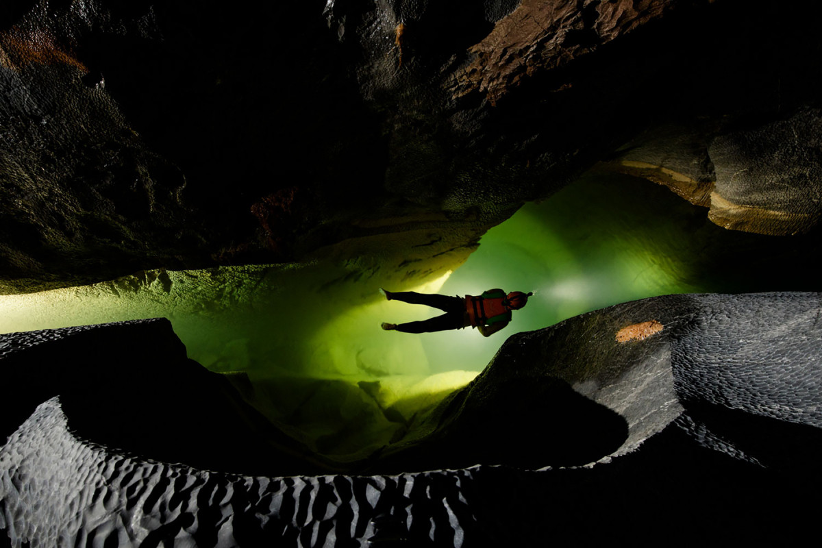 Camping Son Doong cave at three stunning stops
