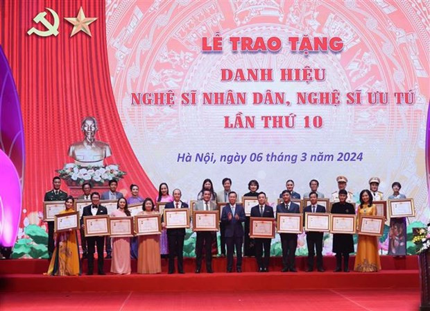 President attends announcement of People’s Artist, Meritorious Artist title winners hinh anh 1