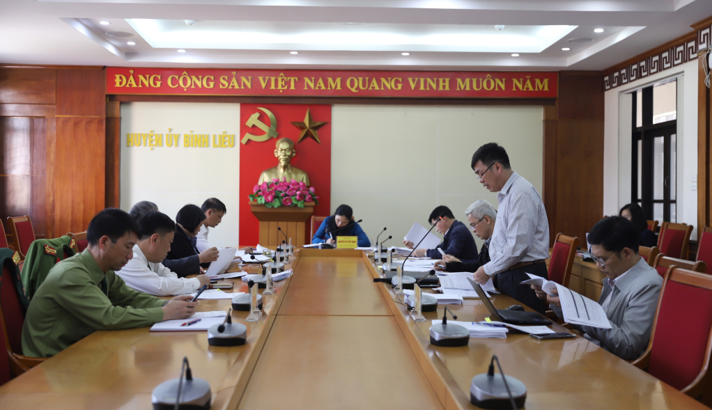 Hội nghị BTV Huyện ủy tiến hành thực hiện bước 1 công tác cán bộ.