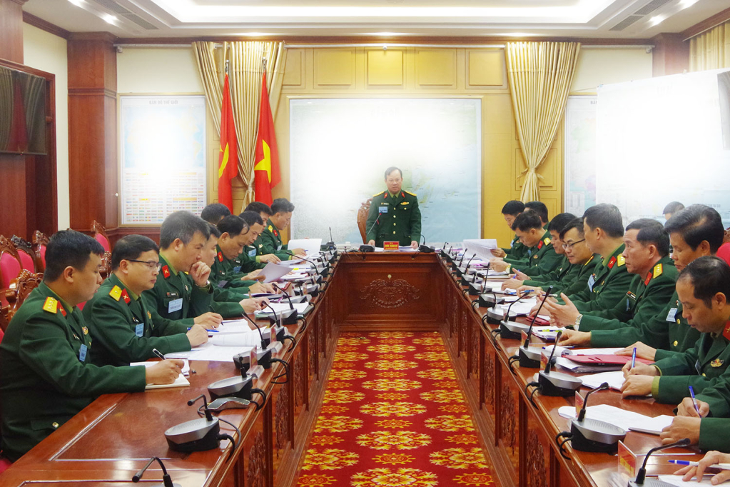 Bộ CHQS tỉnh Quảng Ninh luyện tập chuyển trang thái SSCĐ tại Sở chỉ huy.