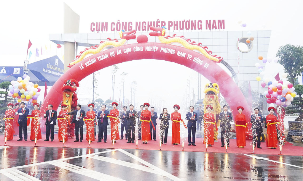Một phấn diện tích của CCN Phương Nam dành để đón các cơ sở thương mại và công nghiệp gây ô nhiễm môi trường hoặc không phù hợp quy hoạch đô thị buộc phải di dời trên địa bàn TP Uông Bí.