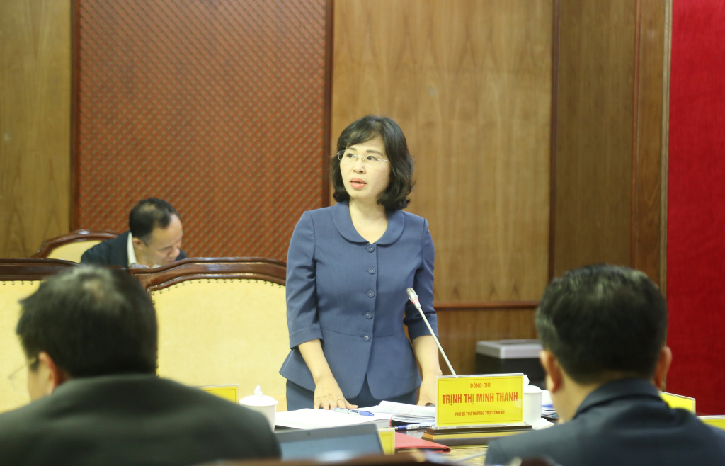 Đồng chí Trịnh Thị Minh Thanh, Phó Bí thư Thường trực Tỉnh ủy, phát biểu tại cuộc họp.