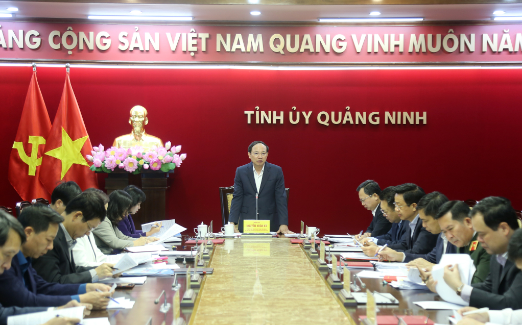 Đồng chí Nguyễn Xuân Ký, Ủy viên Trung ương Đảng, Bí thư Tỉnh ủy, Chủ tịch HĐND tỉnh, phát biểu kết luận các nội dung tại hội nghị.