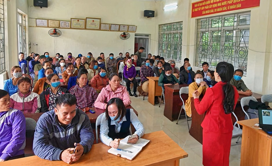 Ban Dân tộc tỉnh tuyên truyền, tập huấn kỹ năng tuyên truyền phòng ngừa tảo hôn và hôn nhân cận huyết thống tại xã Đài Xuyên (huyện Vân Đồn).