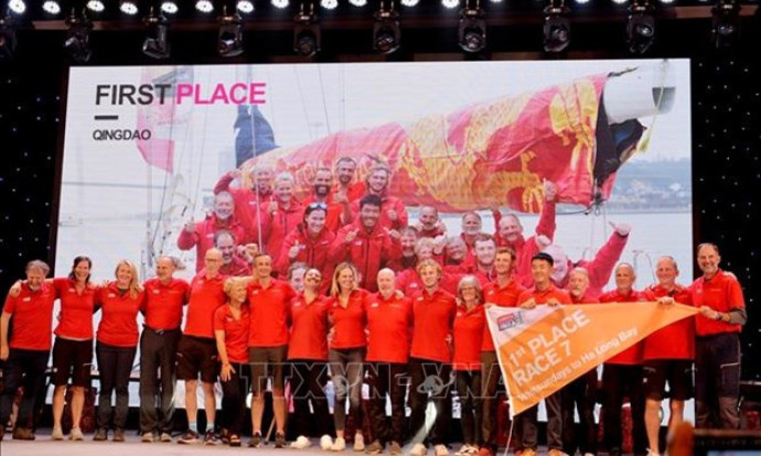 Quang Ninh promotes tourism, awards Clipper Race teams 