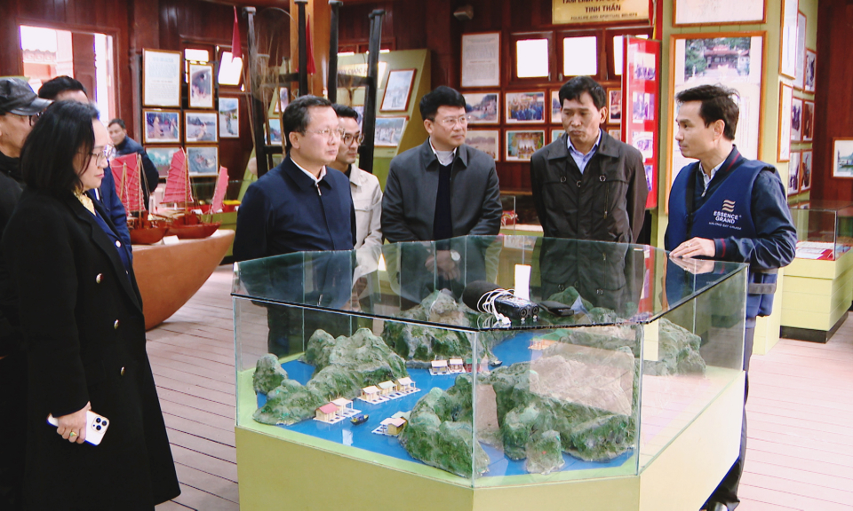 Chủ tịch UBND tỉnh Cao Tường Huy kiểm tra, khảo sát các tuyến, điểm du lịch trên Vịnh Hạ Long