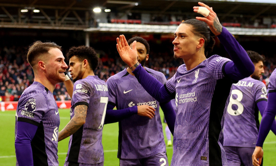 Darwin Nunez ghi bàn phút 99, Liverpool thắng nghẹt thở