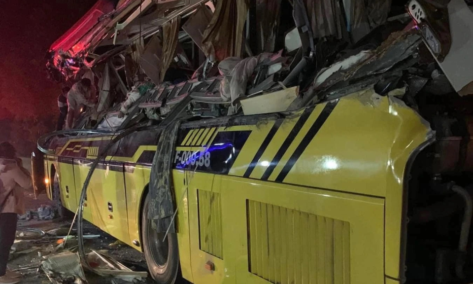 Cục CSGT xác định nguyên nhân vụ xe container va chạm xe khách, 5 người tử vong