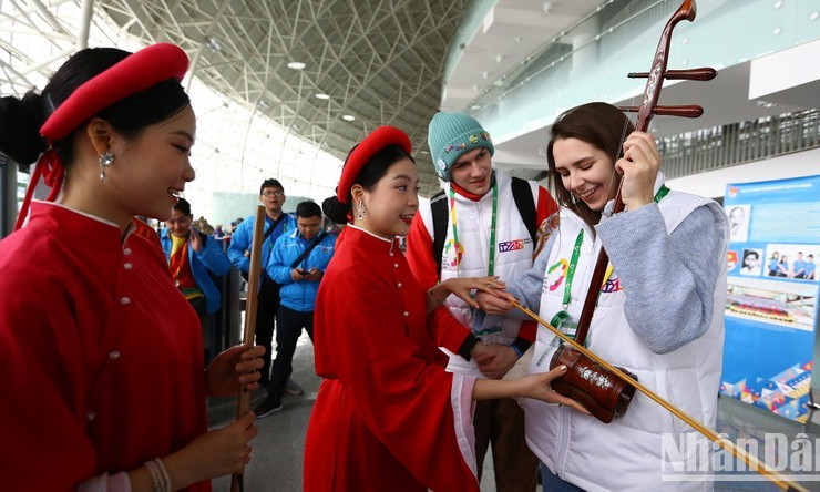 Vietnamese culture leaves strong impression on international friends at World Youth Festival 2024 in Russia