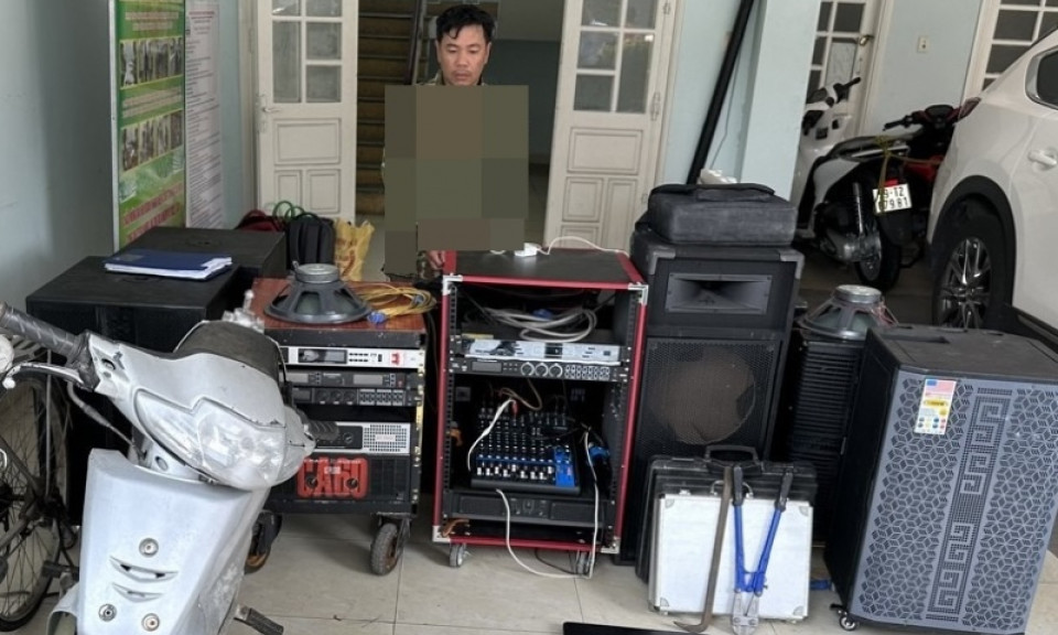 Đột nhập hàng chục nhà dân trộm cắp tài sản
