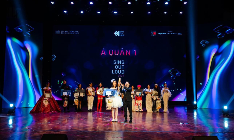  Học sinh trường THPT Hòn Gai đạt giải Á quân 1 Cuộc thi hát tiếng Anh toàn quốc