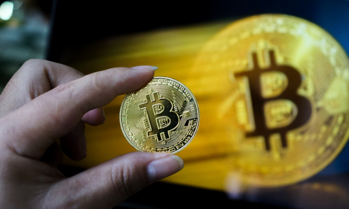 Bitcoin thành tài sản lớn thứ 8 thế giới