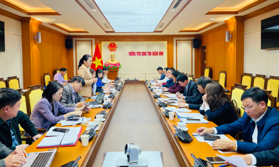 Đoàn giám sát của Ban Văn hóa - Xã hội HĐND tỉnh làm việc với TX Đông Triều, TX Quảng Yên