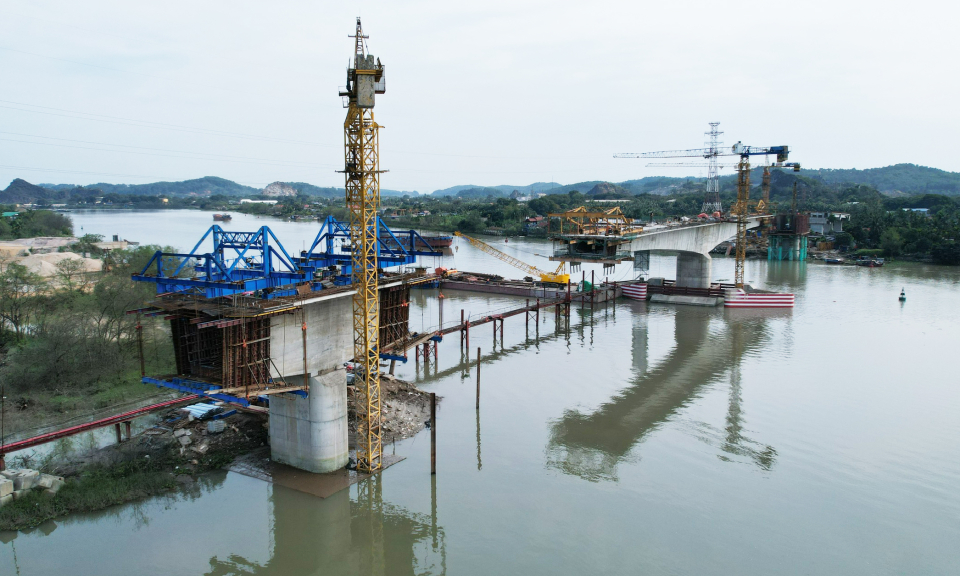 Sớm gỡ khó GPMB, đẩy nhanh tiến độ cầu Lại Xuân