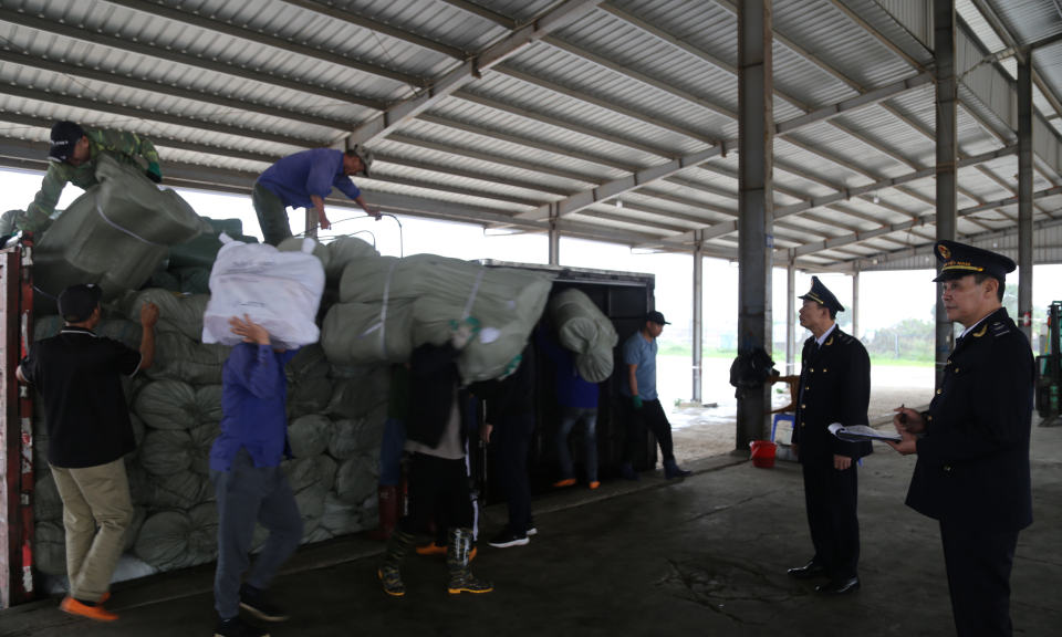 Móng Cái: Kim ngạch xuất nhập khẩu hàng hóa đạt hơn 542 triệu USD